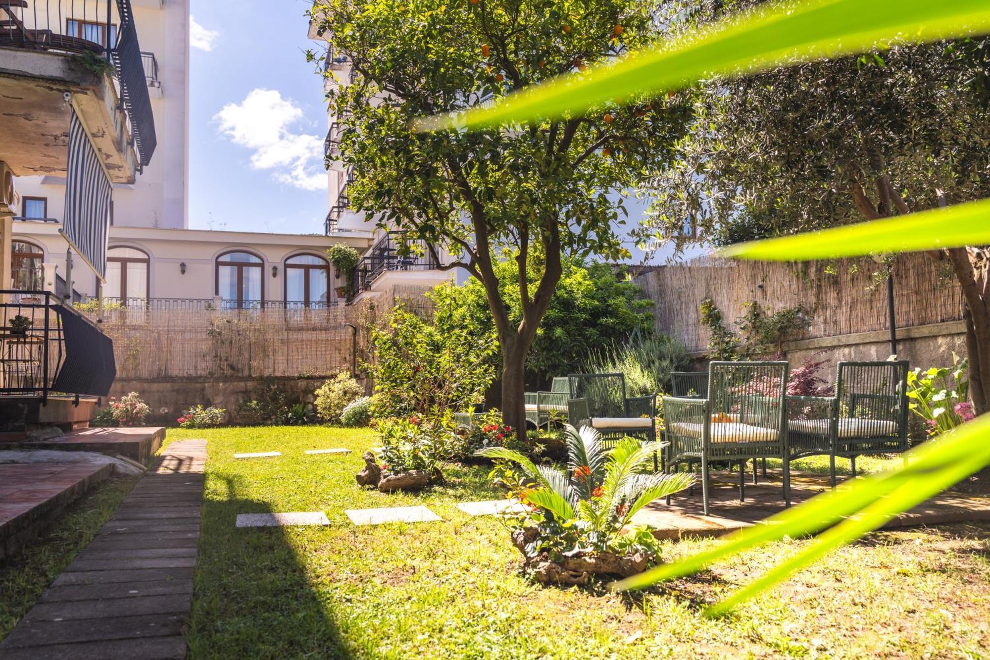 Sorrento Hidden Garden & Rooms Exterior photo